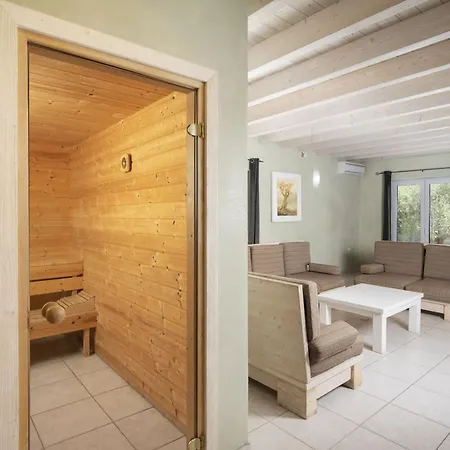 8-bedroom Bianca With Sea View And Pool Table Villa Premantura