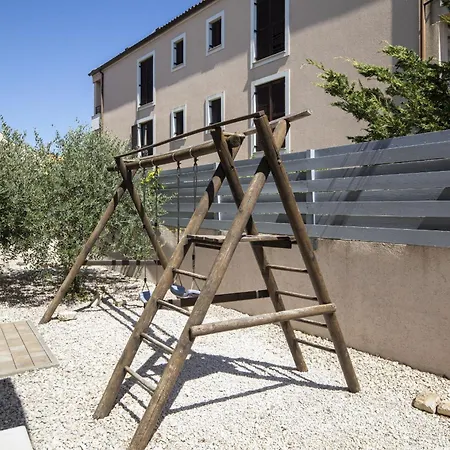 Villa 8-bedroom Bianca With Sea View And Pool Table Premantura