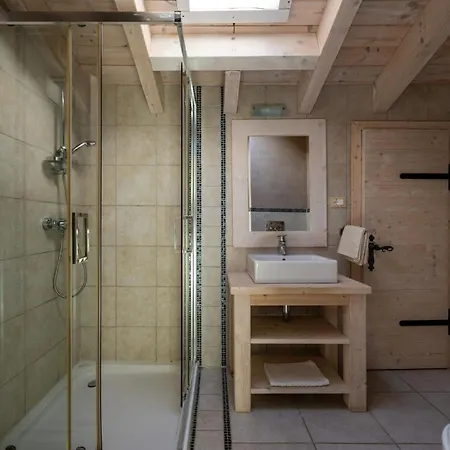 8-bedroom Bianca With Sea View And Pool Table *