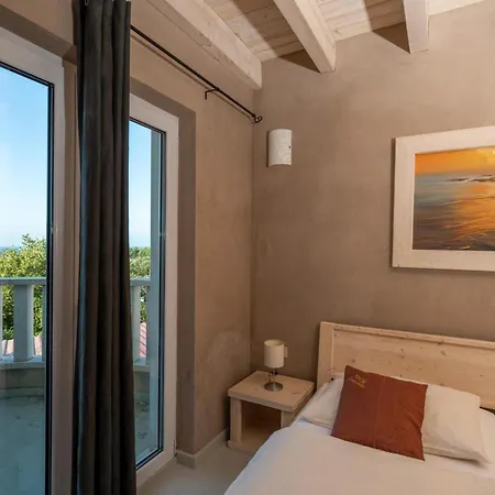 8-bedroom Bianca With Sea View And Pool Table Villa Premantura