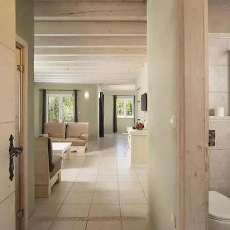 8-bedroom Bianca With Sea View And Pool Table